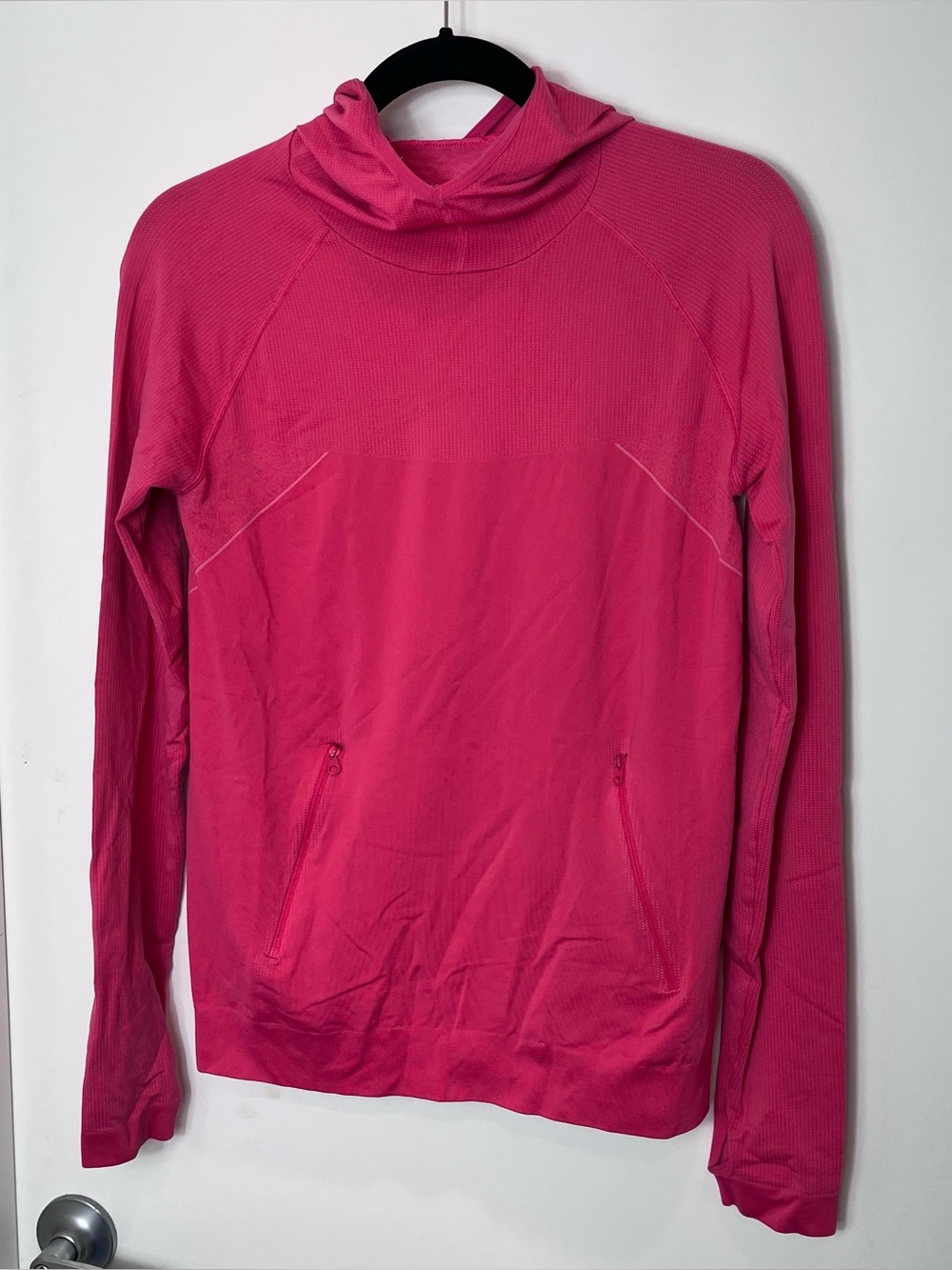 Title Nine Pink Pullover Hoodie Thumbholes Zip Pockets Medium Hooded Sweatshirt